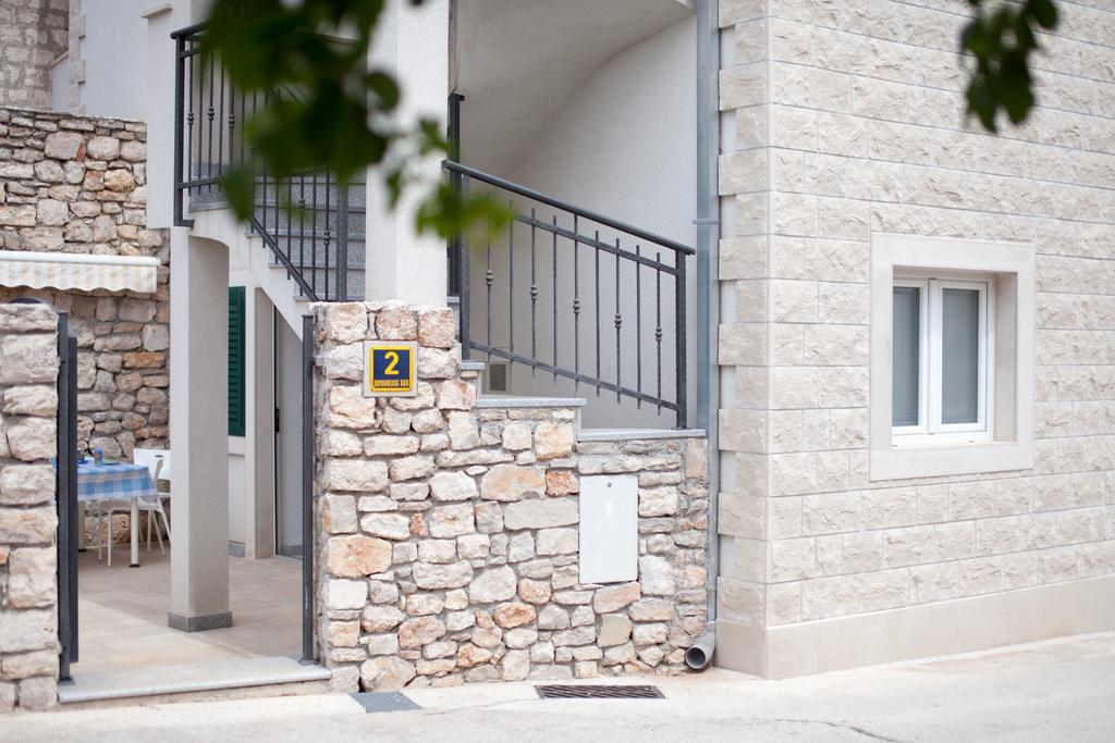 Apartments Baricevic Bol Ngoại thất bức ảnh